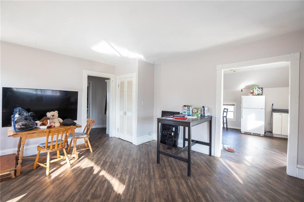 185 Spring Street Property Photo 38