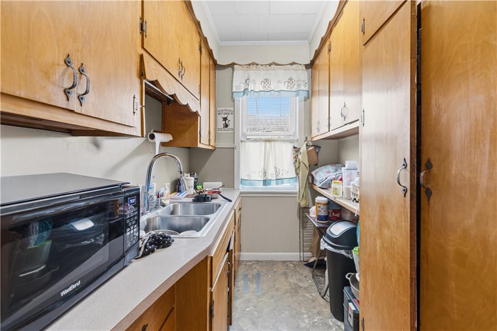 55 57 Lyman Avenue Property Photo 9