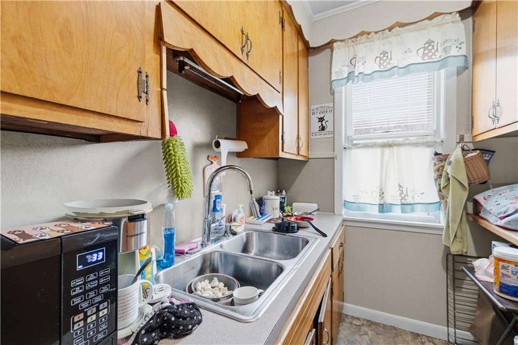 55 57 Lyman Avenue Property Photo 10