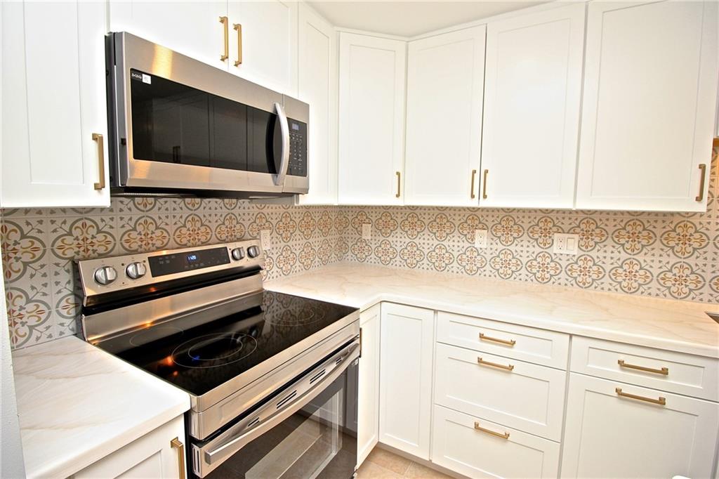 66 Girard Avenue Unit 312 Property Photo 11