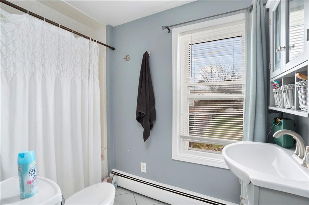 1040 Cranston Street Property Photo 7