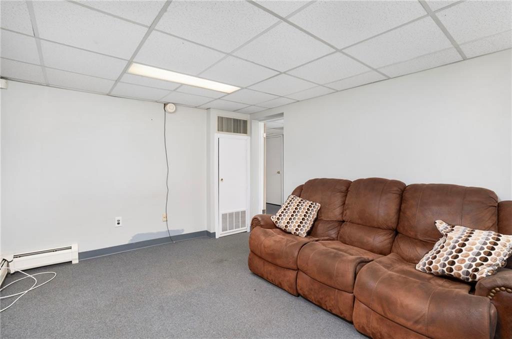 1040 Cranston Street Property Photo 20