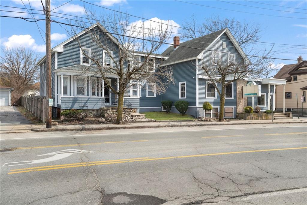 1040 Cranston Street Property Photo 34