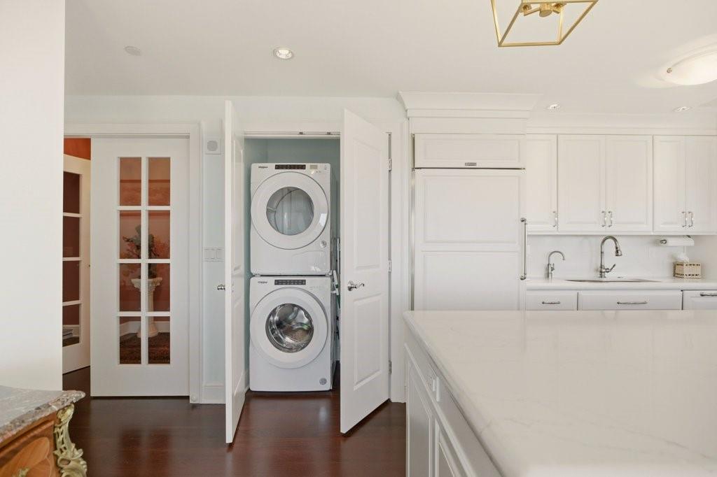 1 Tower Drive Unit 1806 Property Photo 11