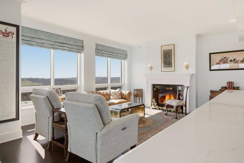 1 Tower Drive Unit 1806 Property Photo 12