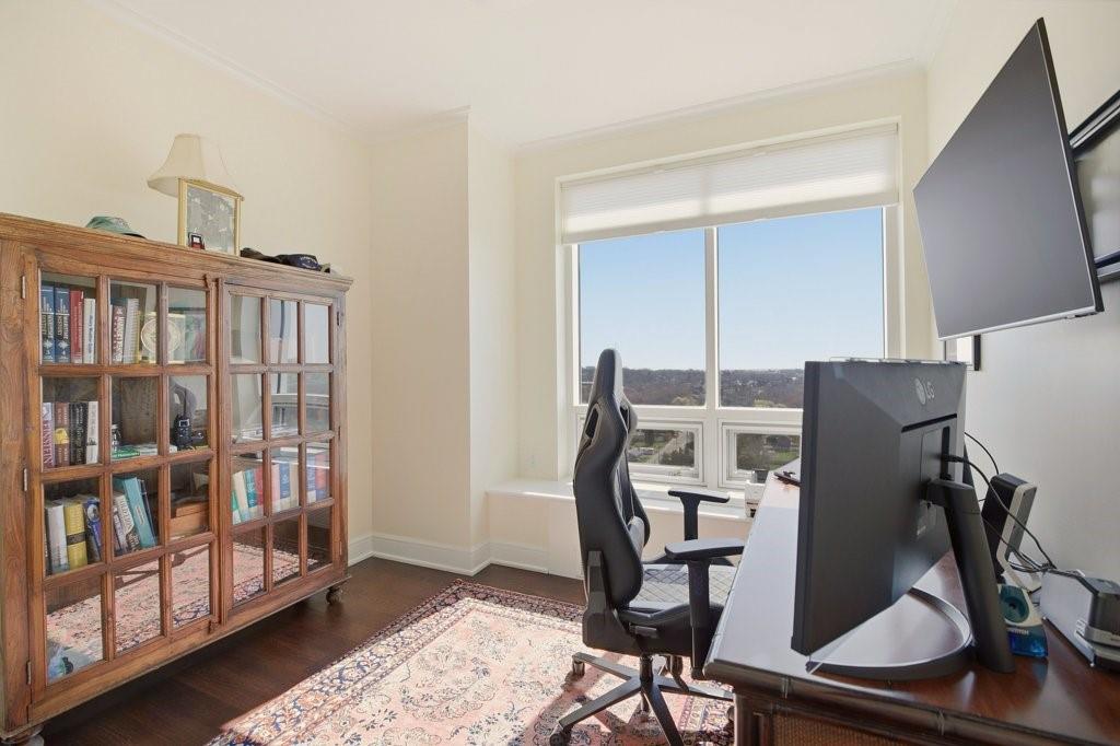 1 Tower Drive Unit 1806 Property Photo 24