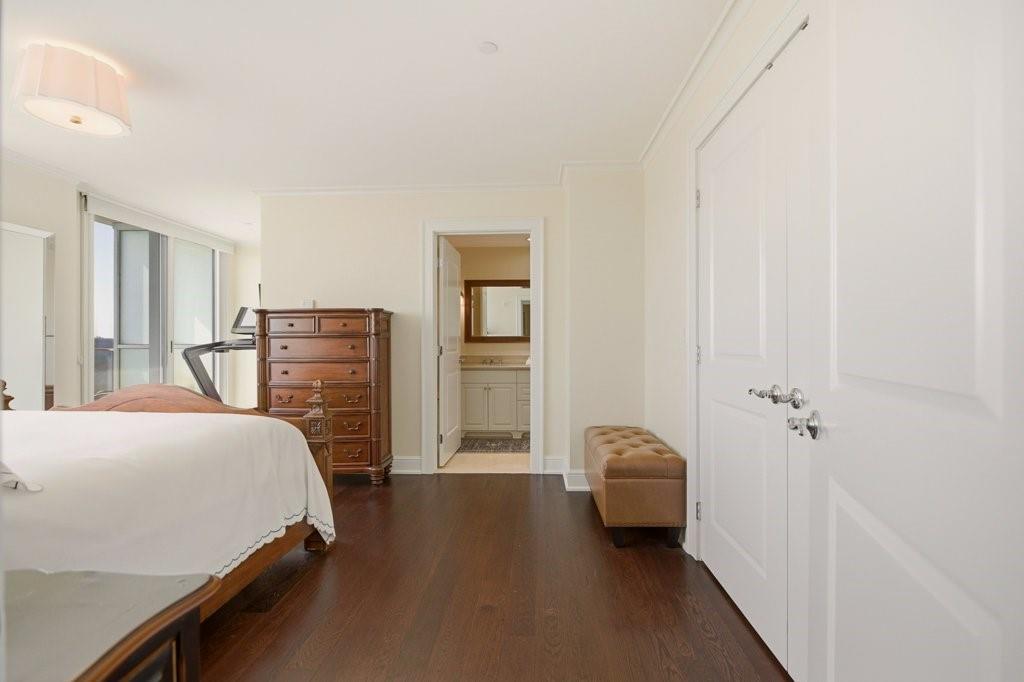 1 Tower Drive Unit 1806 Property Photo 27