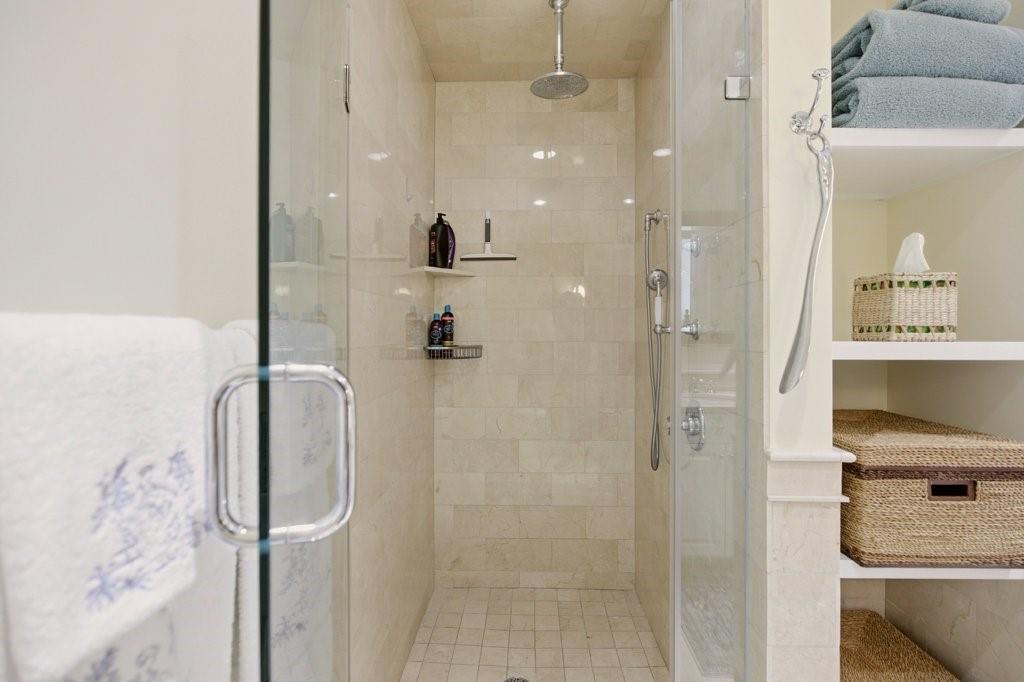 1 Tower Drive Unit 1806 Property Photo 29