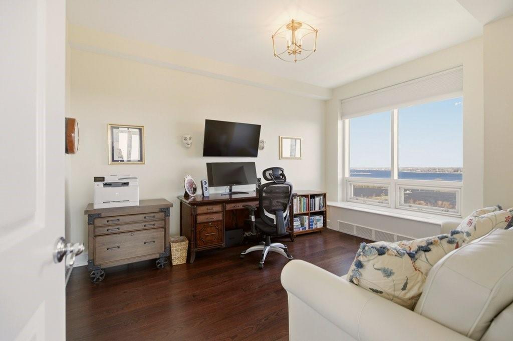 1 Tower Drive Unit 1806 Property Photo 38