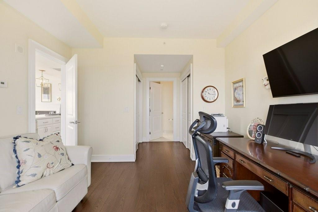 1 Tower Drive Unit 1806 Property Photo 41