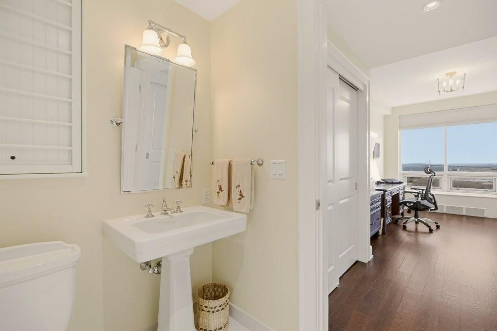 1 Tower Drive Unit 1806 Property Photo 43