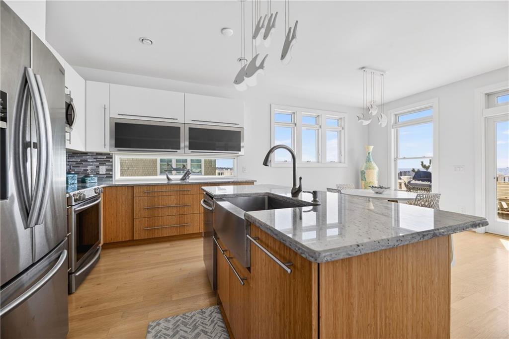 399 Atlantic Avenue Property Photo 17
