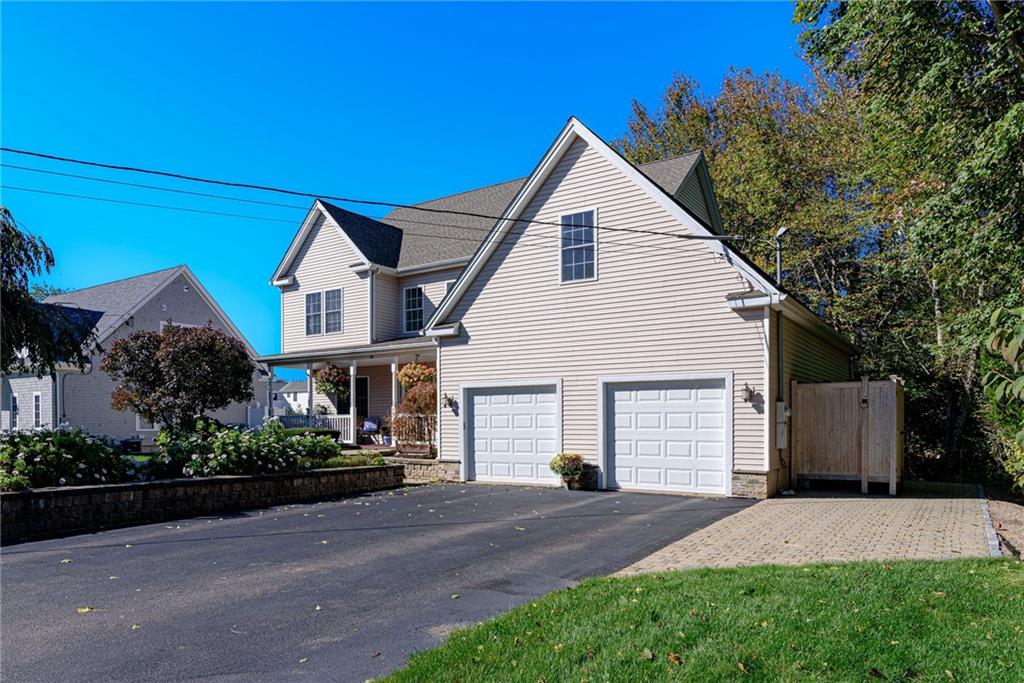 30 Clifford Drive Property Photo 2