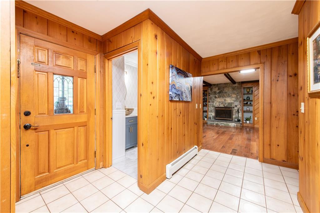 6 Running Stream Road Property Photo 4