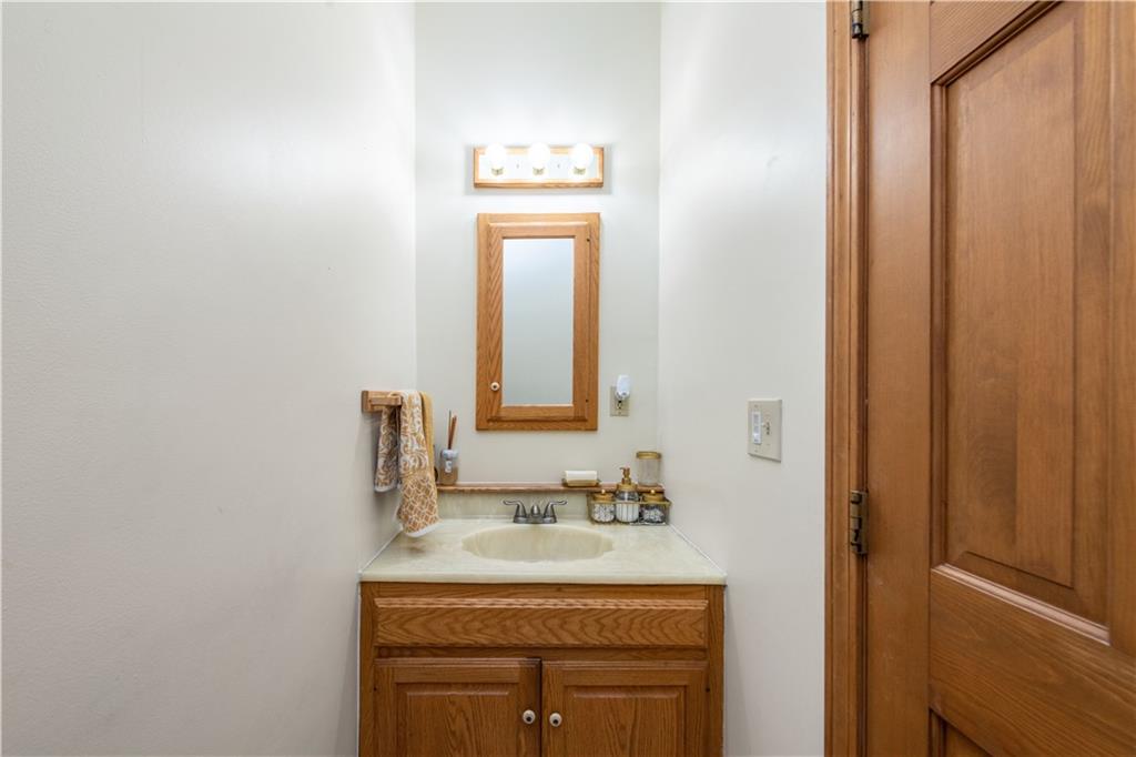6 Running Stream Road Property Photo 17
