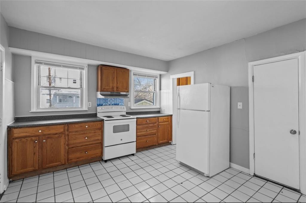 16 Maplehurst Avenue Property Photo 13