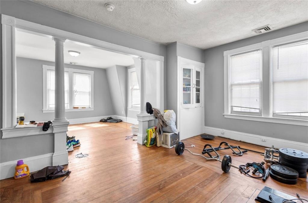 16 Maplehurst Avenue Property Photo 22