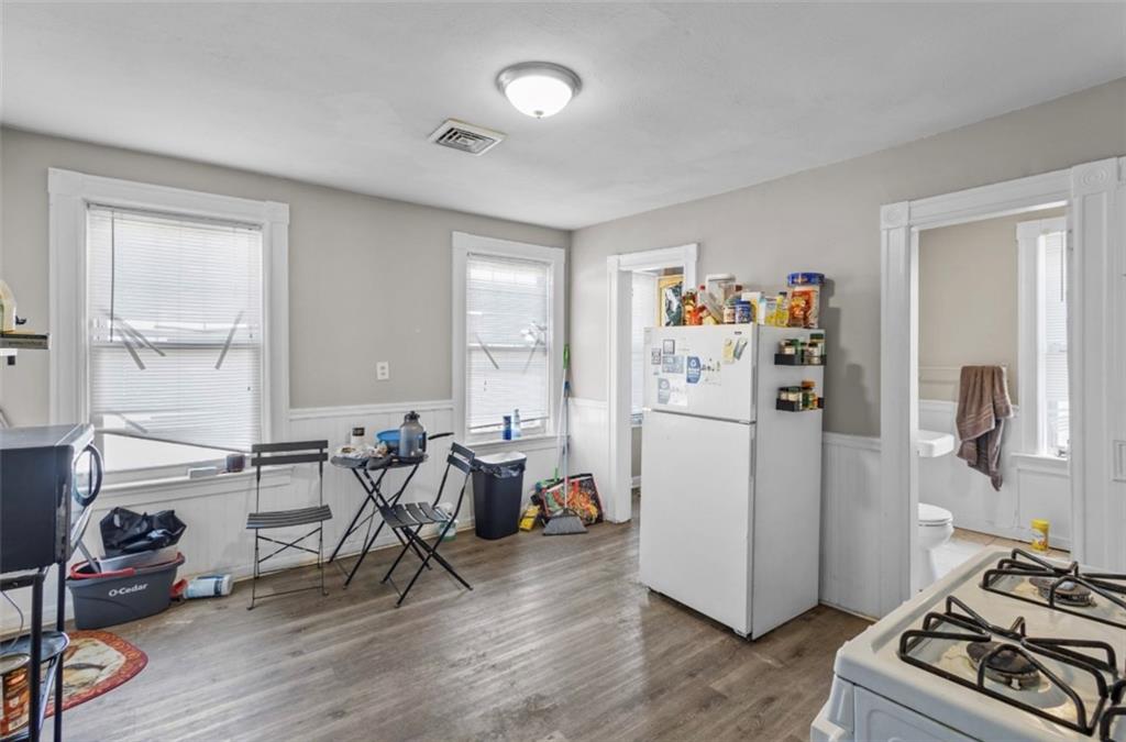 16 Maplehurst Avenue Property Photo 27