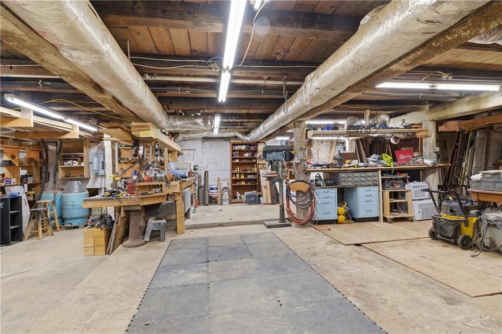 953 955 Victory Highway Property Photo 42