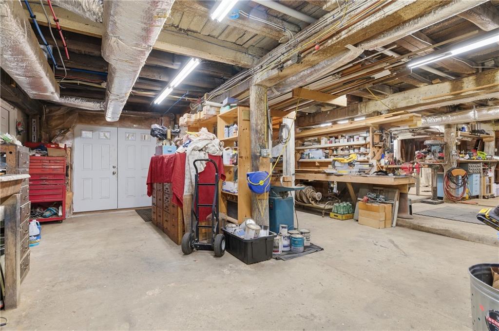 953 955 Victory Highway Property Photo 43