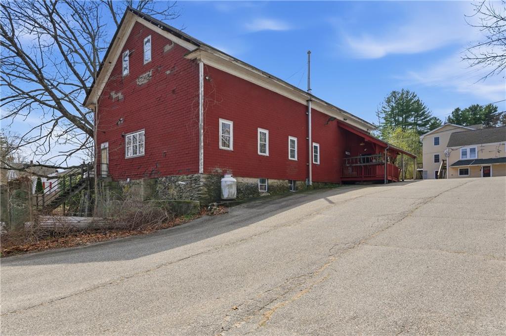 953 955 Victory Highway Property Photo 45