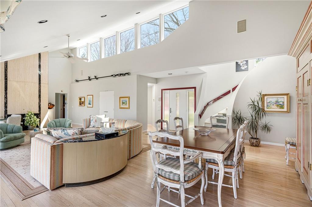 125 Woodruff Avenue Property Photo 1