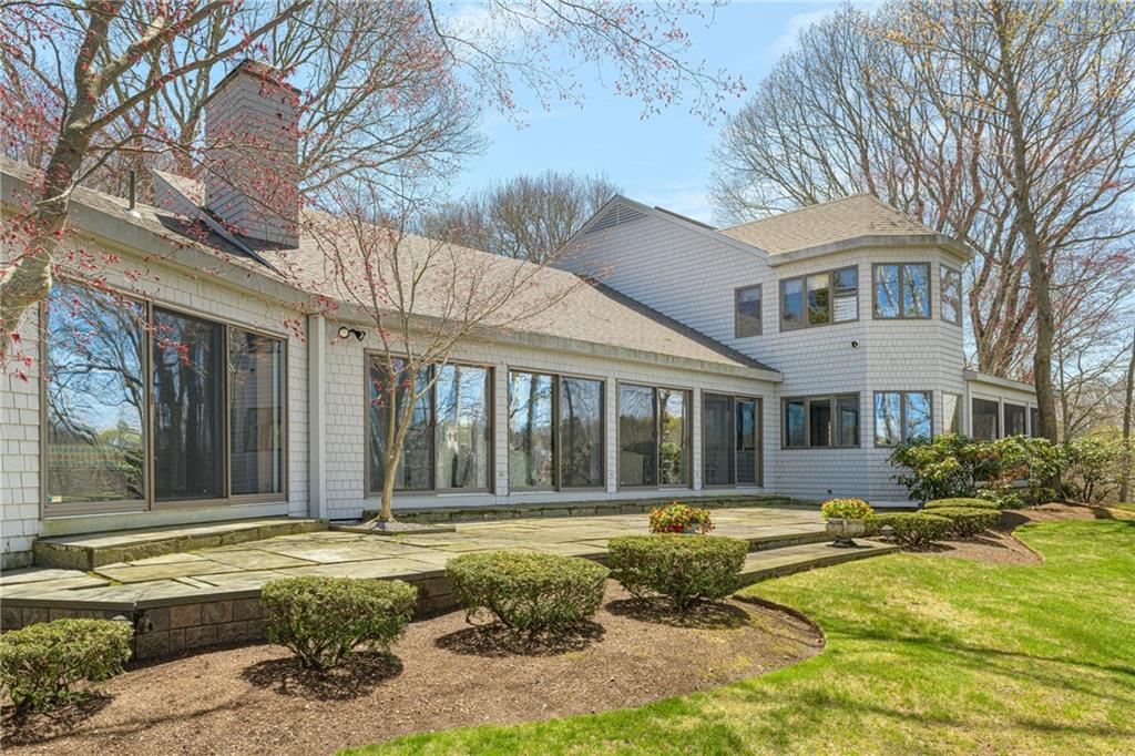 125 Woodruff Avenue Property Photo 4