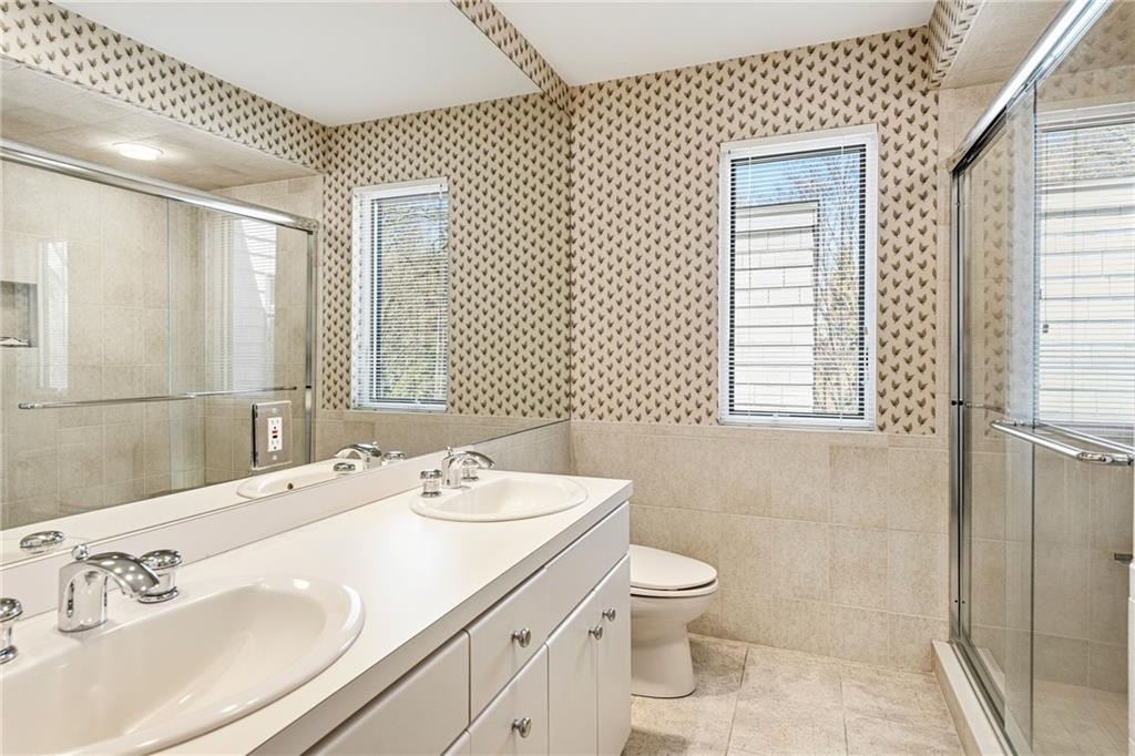 125 Woodruff Avenue Property Photo 25
