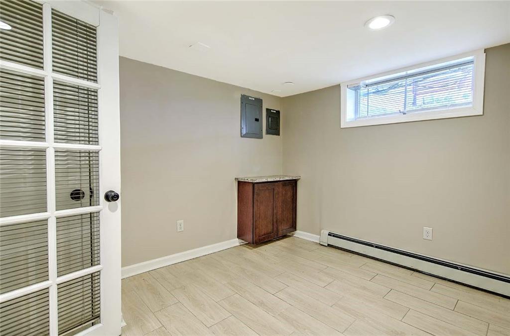 80 Pitman Street Unit 4 Property Photo 9