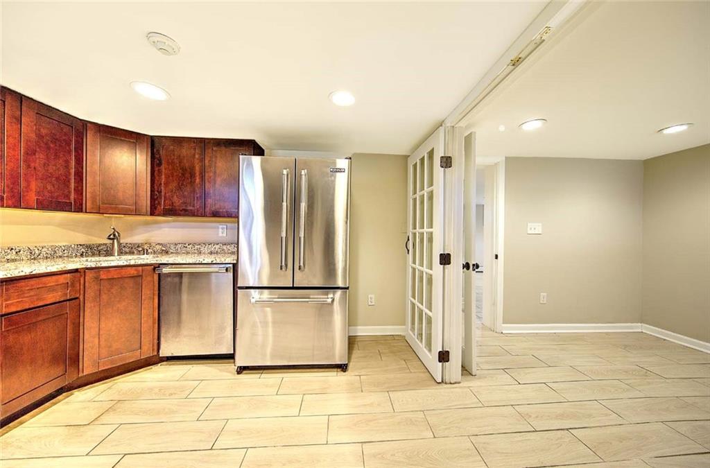 80 Pitman Street Unit 4 Property Photo 19