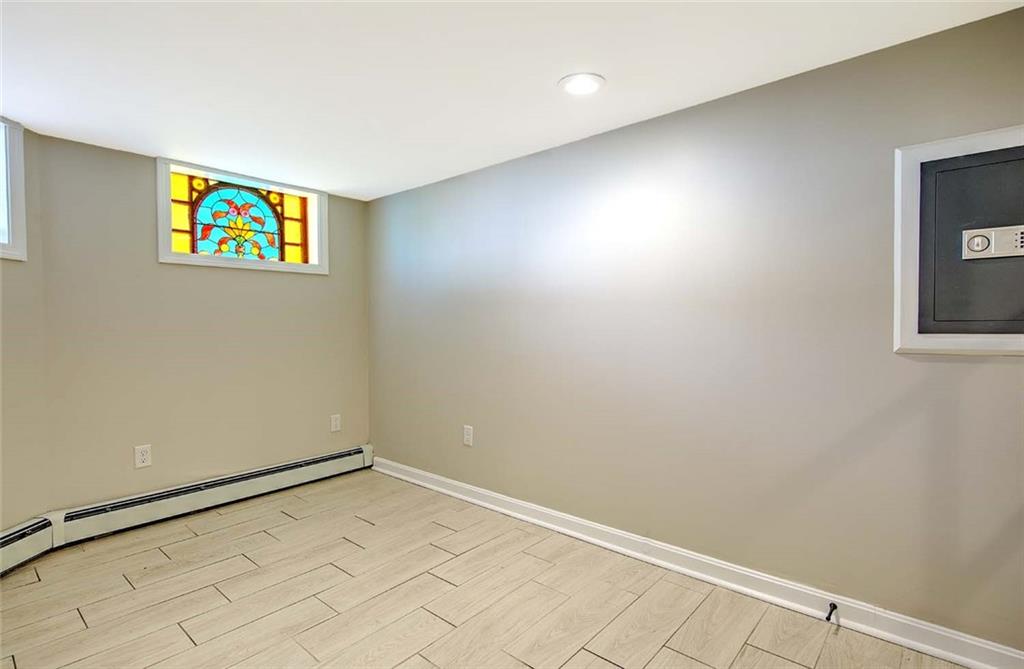 80 Pitman Street Unit 4 Property Photo 23