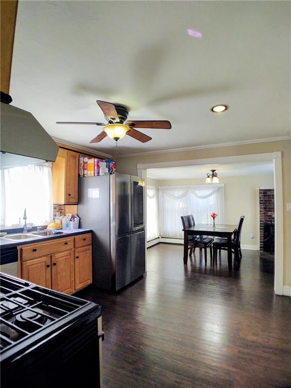 21 Urban Avenue Property Photo 6