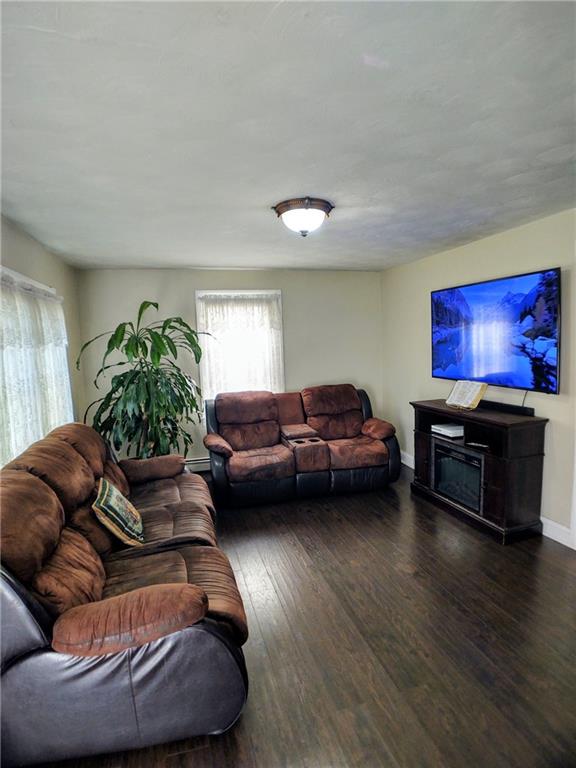 21 Urban Avenue Property Photo 10