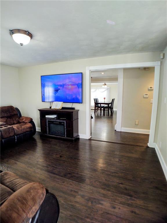 21 Urban Avenue Property Photo 11