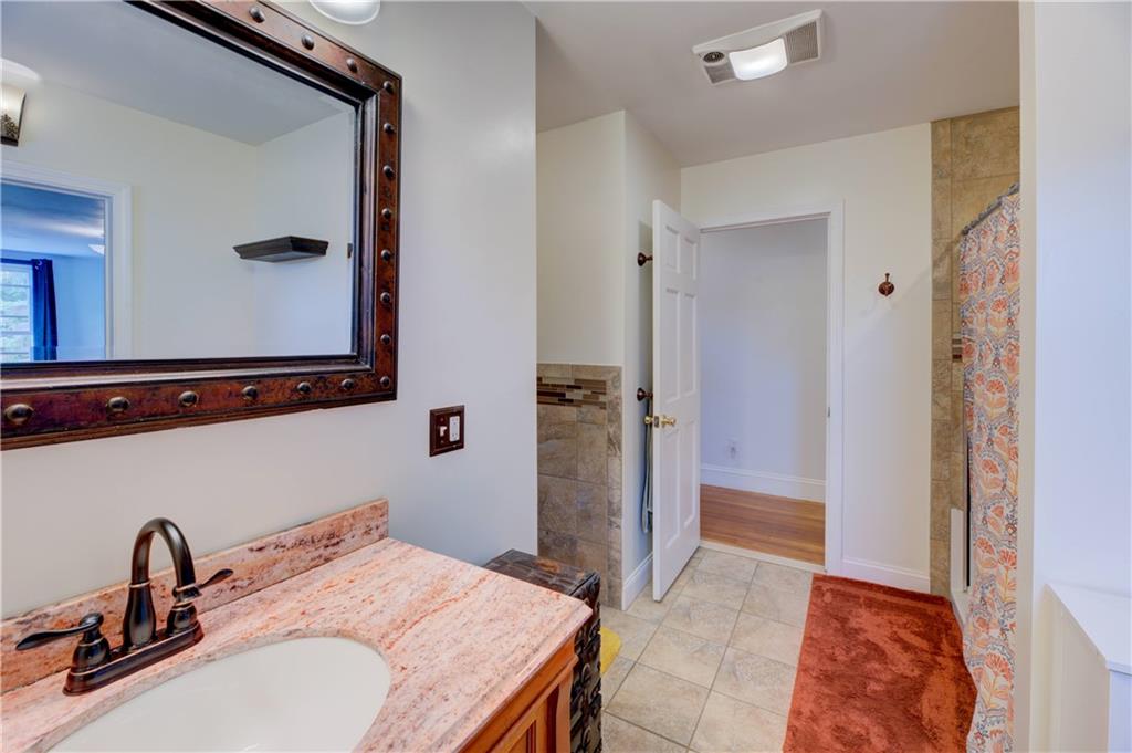 333 Greenwood Avenue Property Photo 15