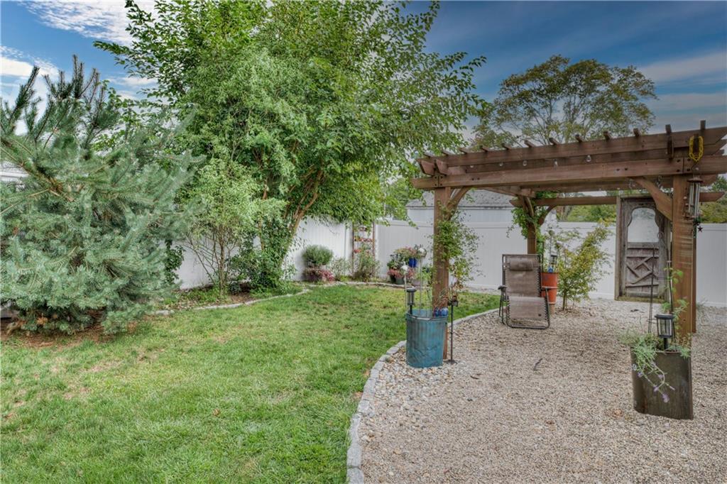 333 Greenwood Avenue Property Photo 27