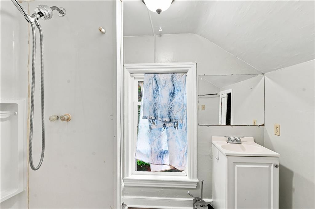 54 Candace Street Property Photo 14