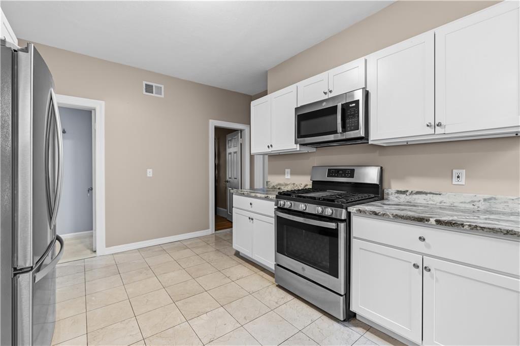 66 Armstrong Avenue Property Photo 5