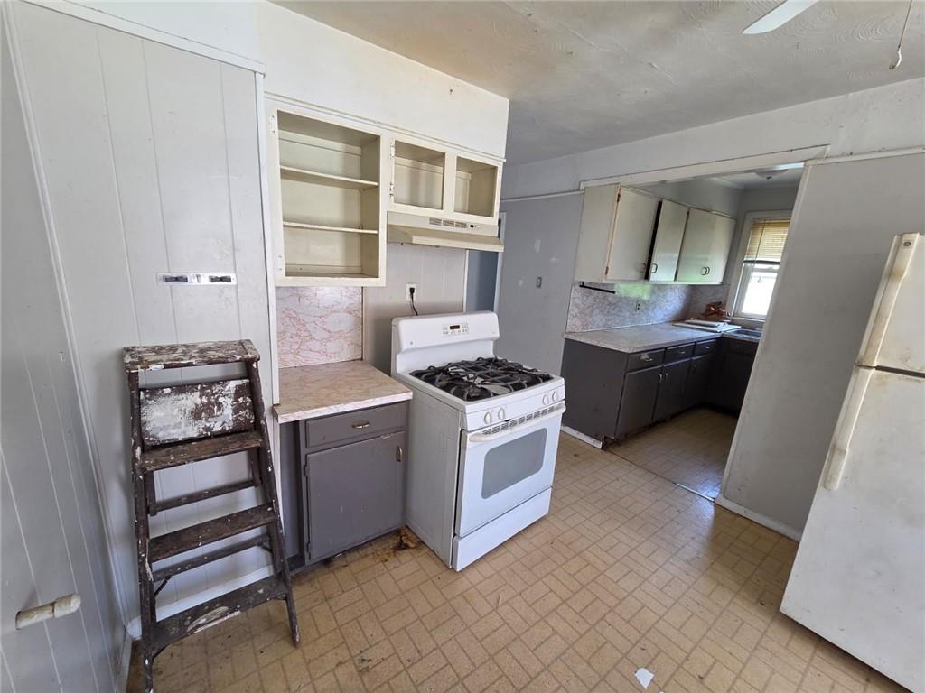 471 Providence Street Property Photo 10