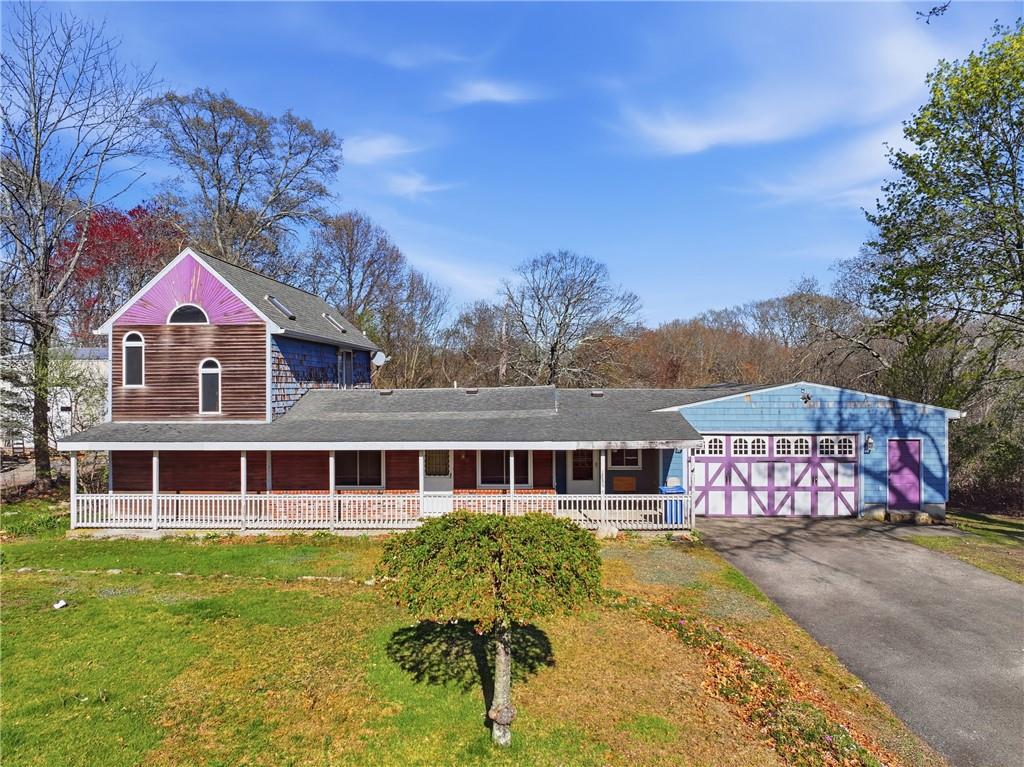 221 Curran Road Property Photo 1