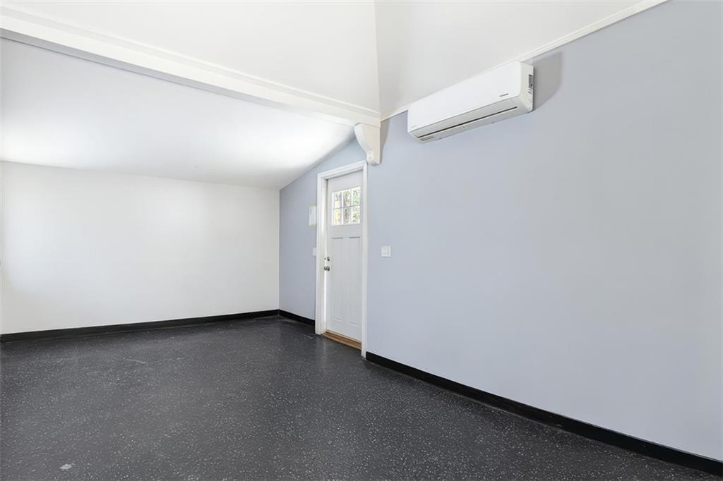 388 Church Street Property Photo 7