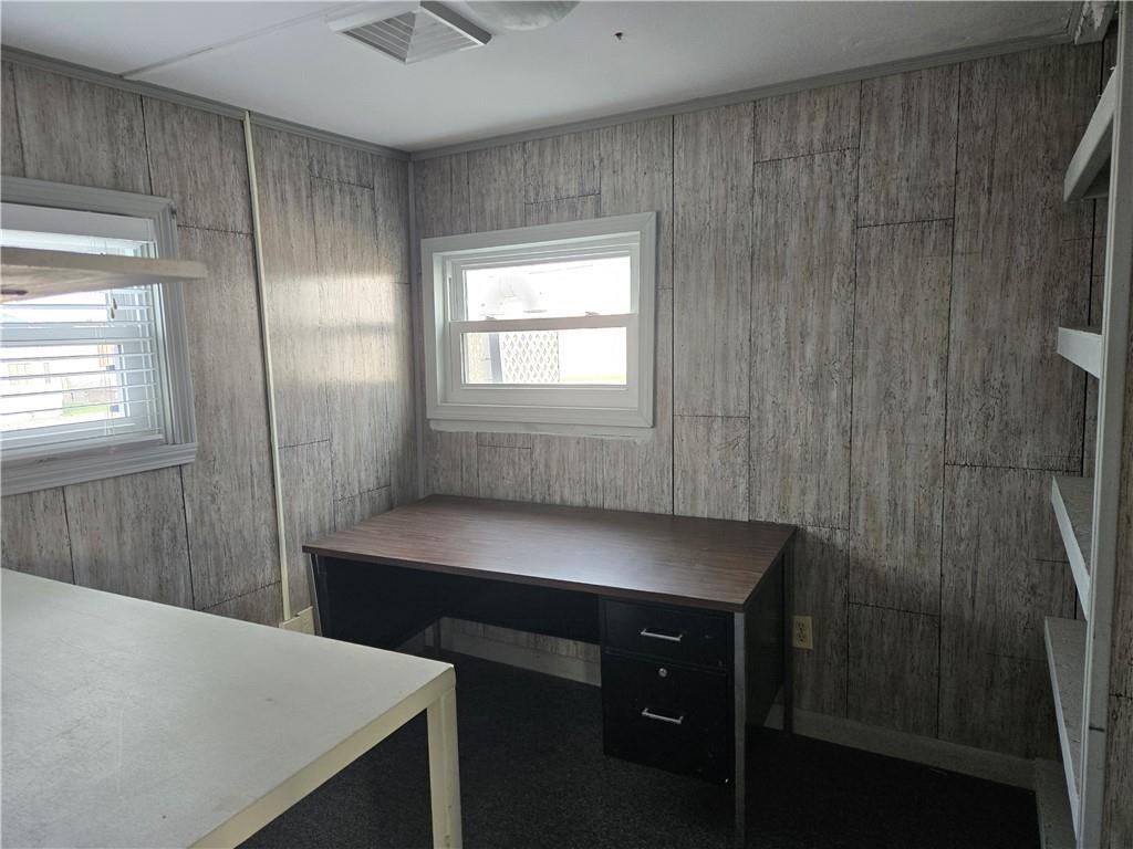 697 Succotash Road Property Photo 8