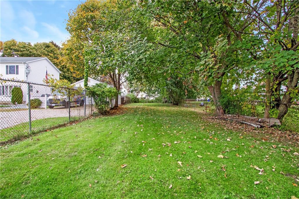 366 Wood Street Property Photo 4