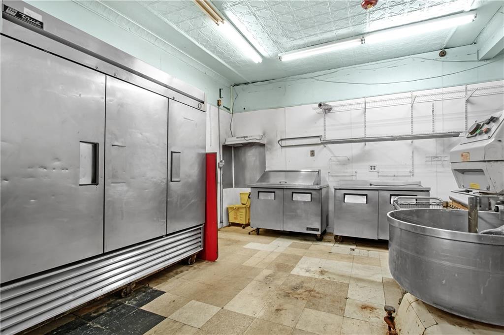 366 Wood Street Property Photo 5