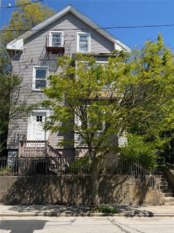 685 Charles Street Property Photo 1