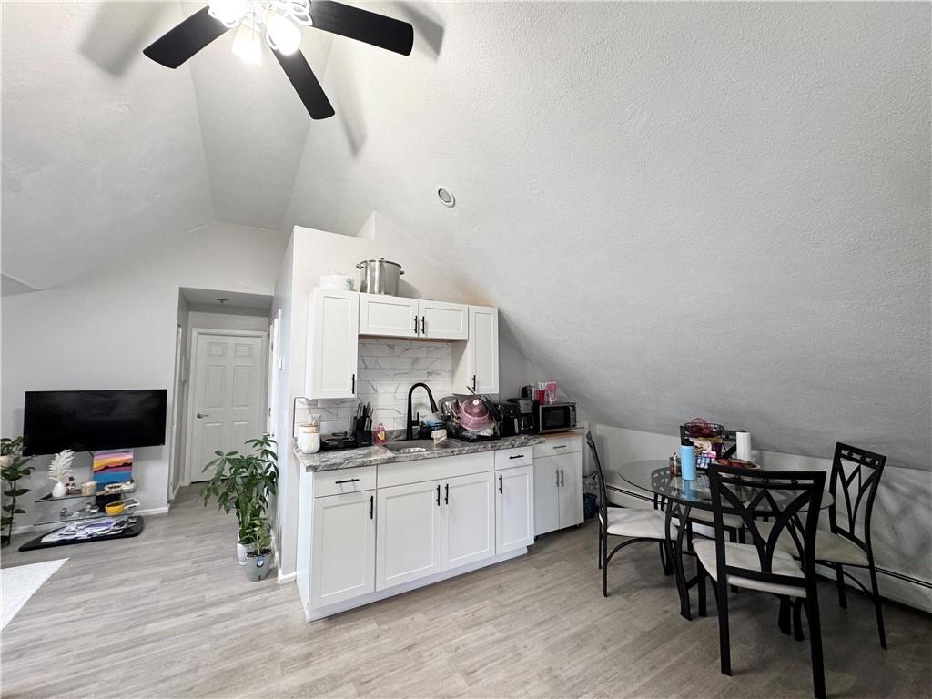 685 Charles Street Property Photo 16