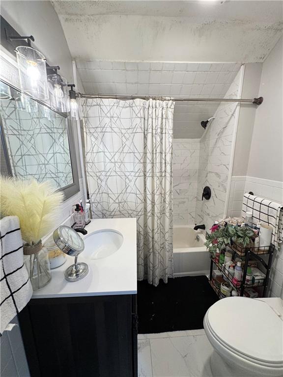 685 Charles Street Property Photo 21