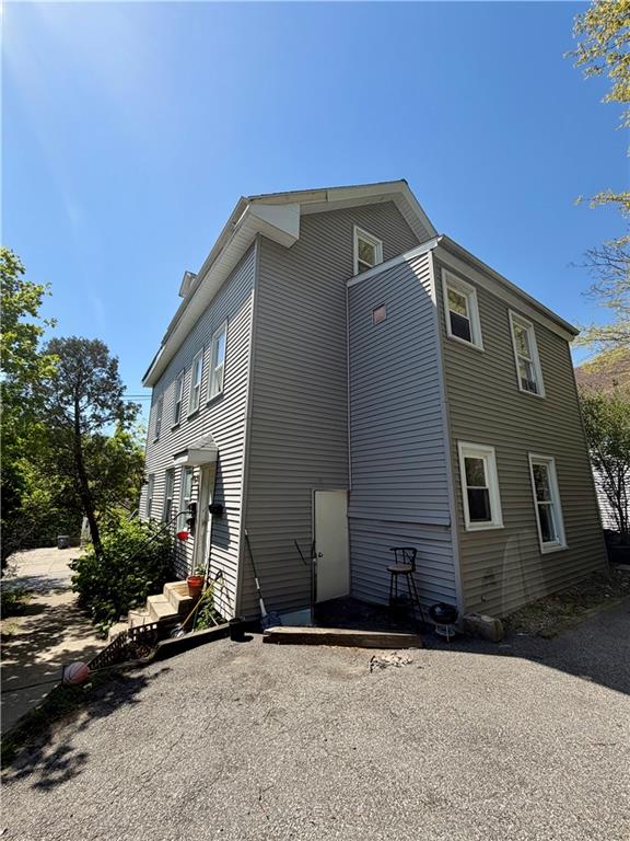 685 Charles Street Property Photo 22