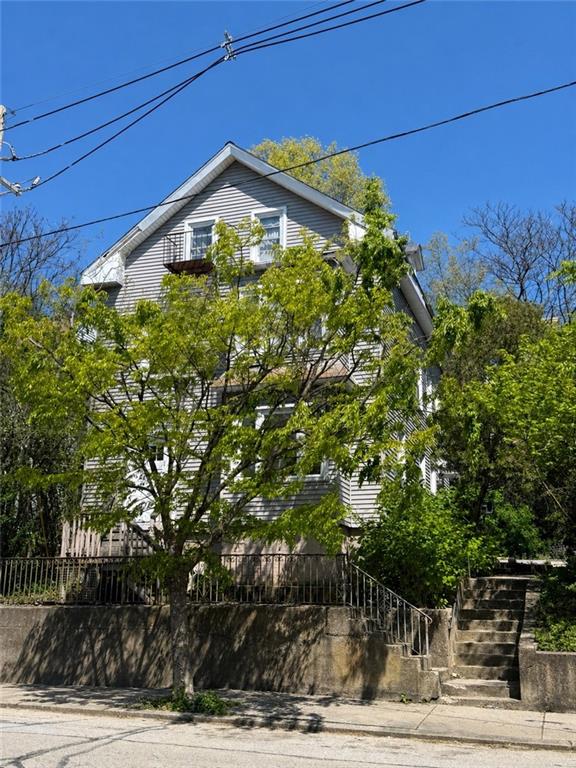 685 Charles Street Property Photo 23