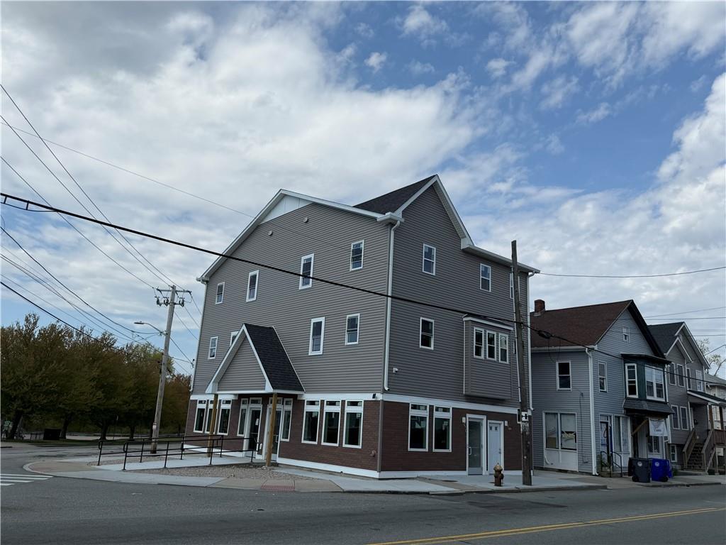 248 Hawkins Street Property Photo 7